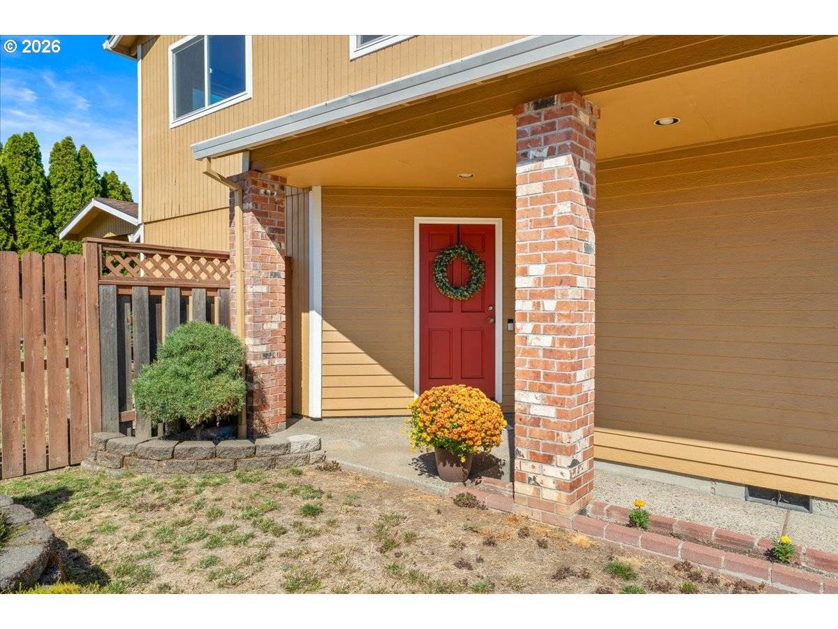 2253 SE 74TH AVE, Hillsboro, OR 97123