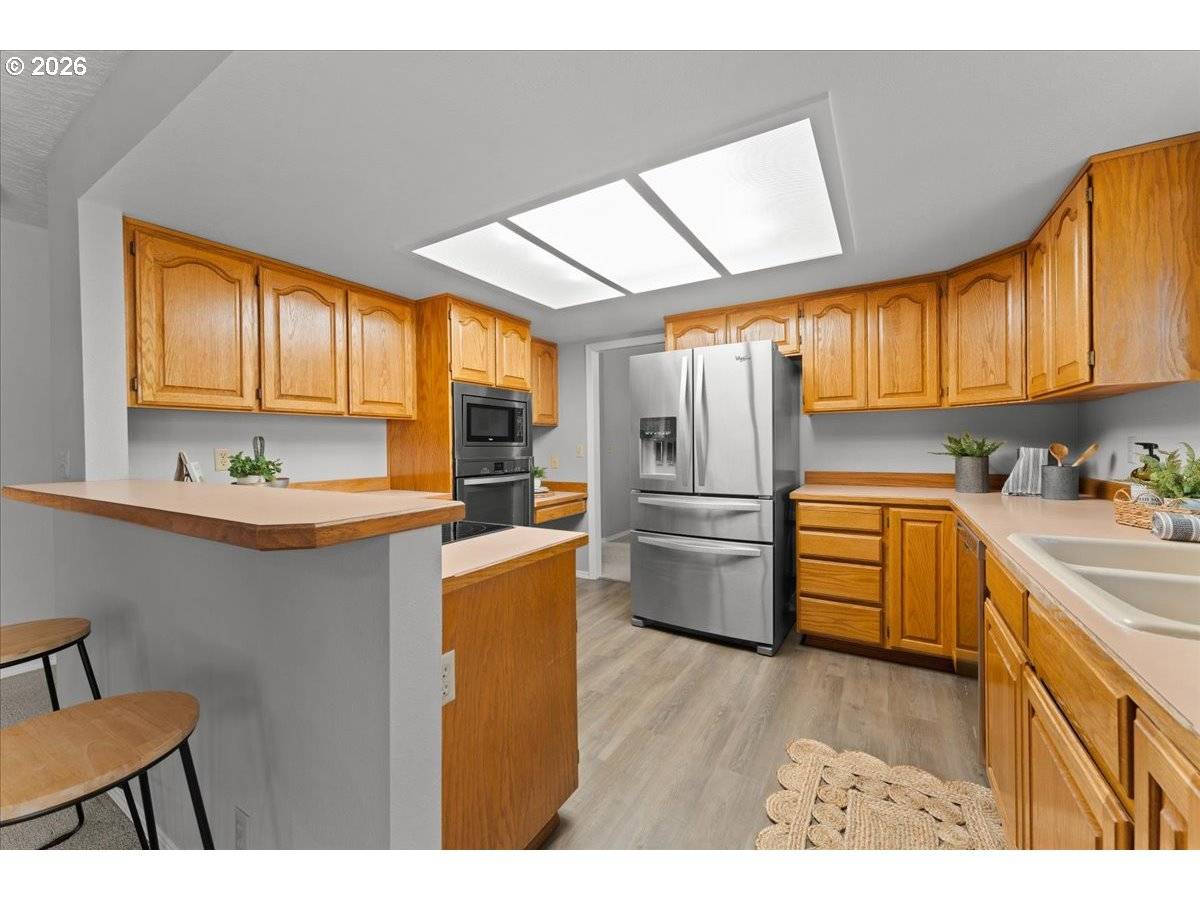 2253 SE 74TH AVE, Hillsboro, OR 97123