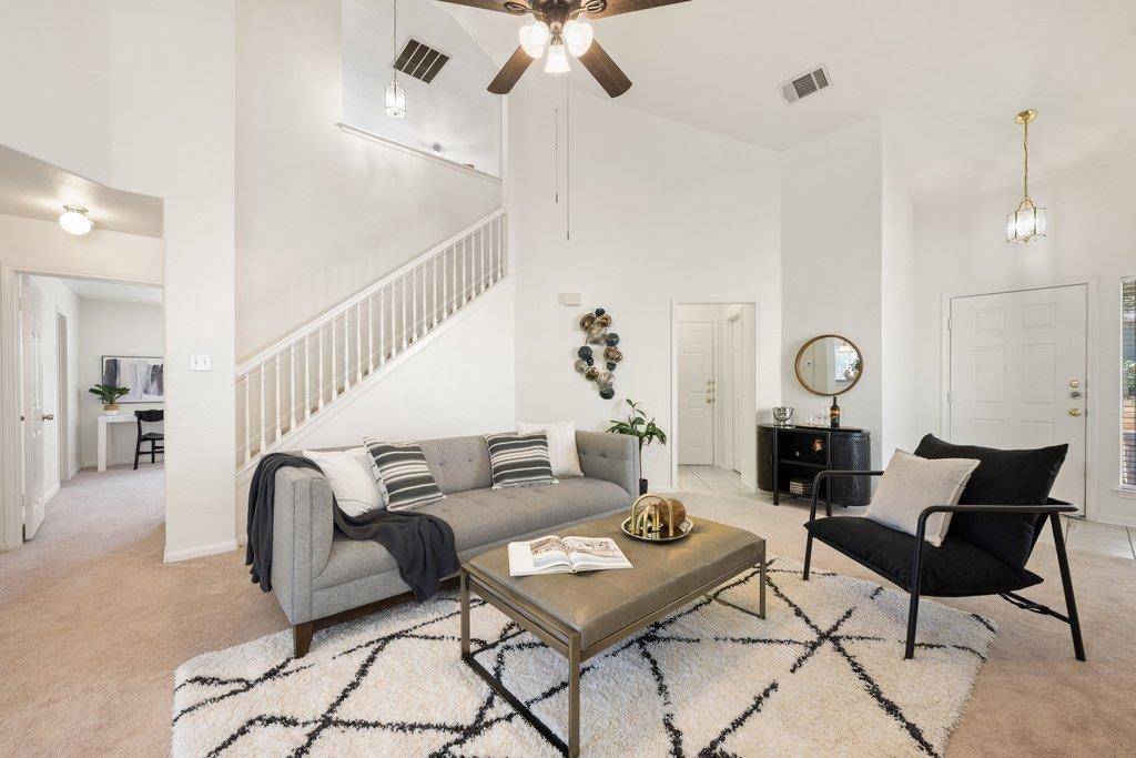 1637 Gaylord DR, Austin, TX 78728
