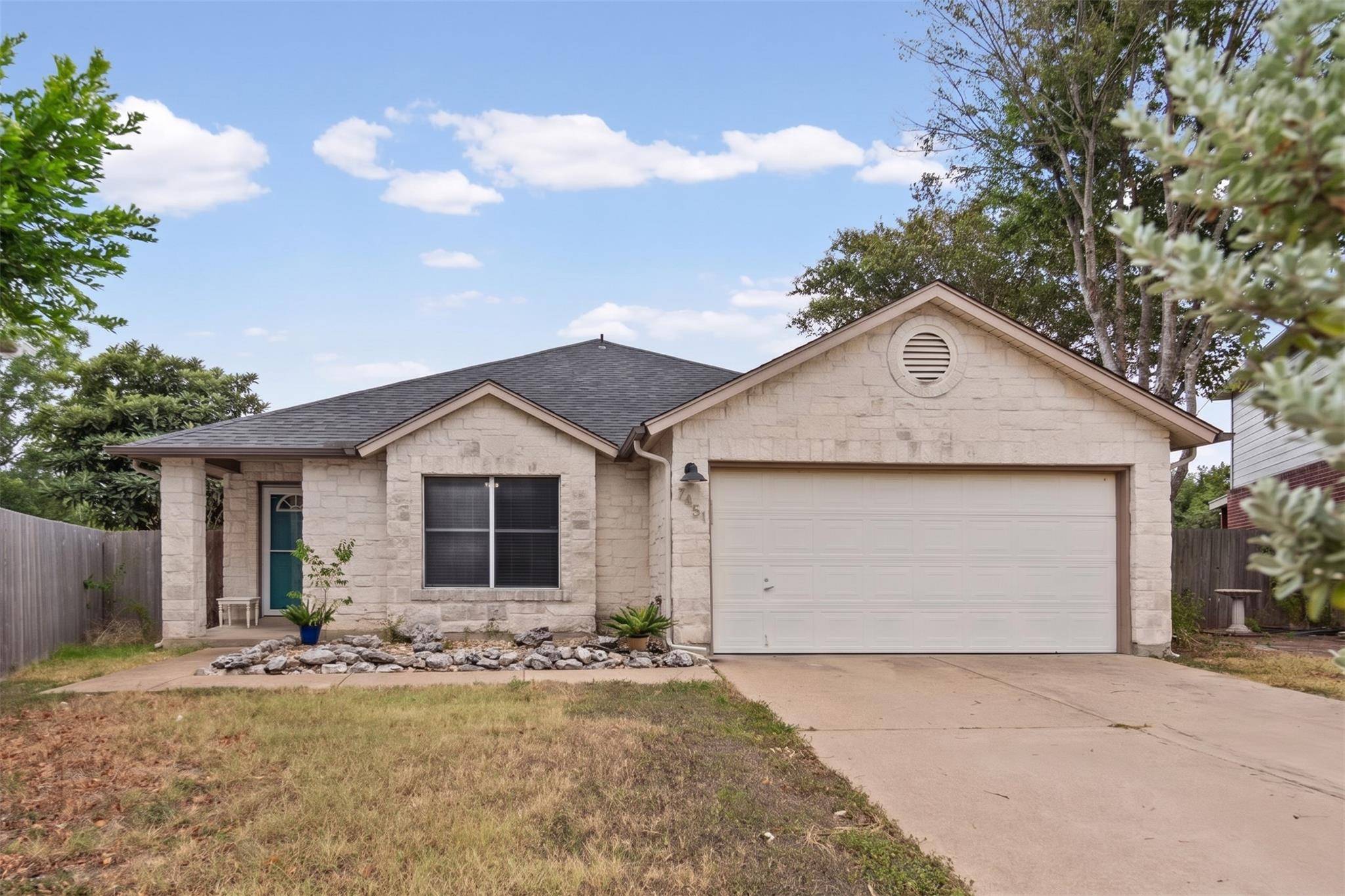 7451 Pusch Ridge LOOP, Austin, TX 78749