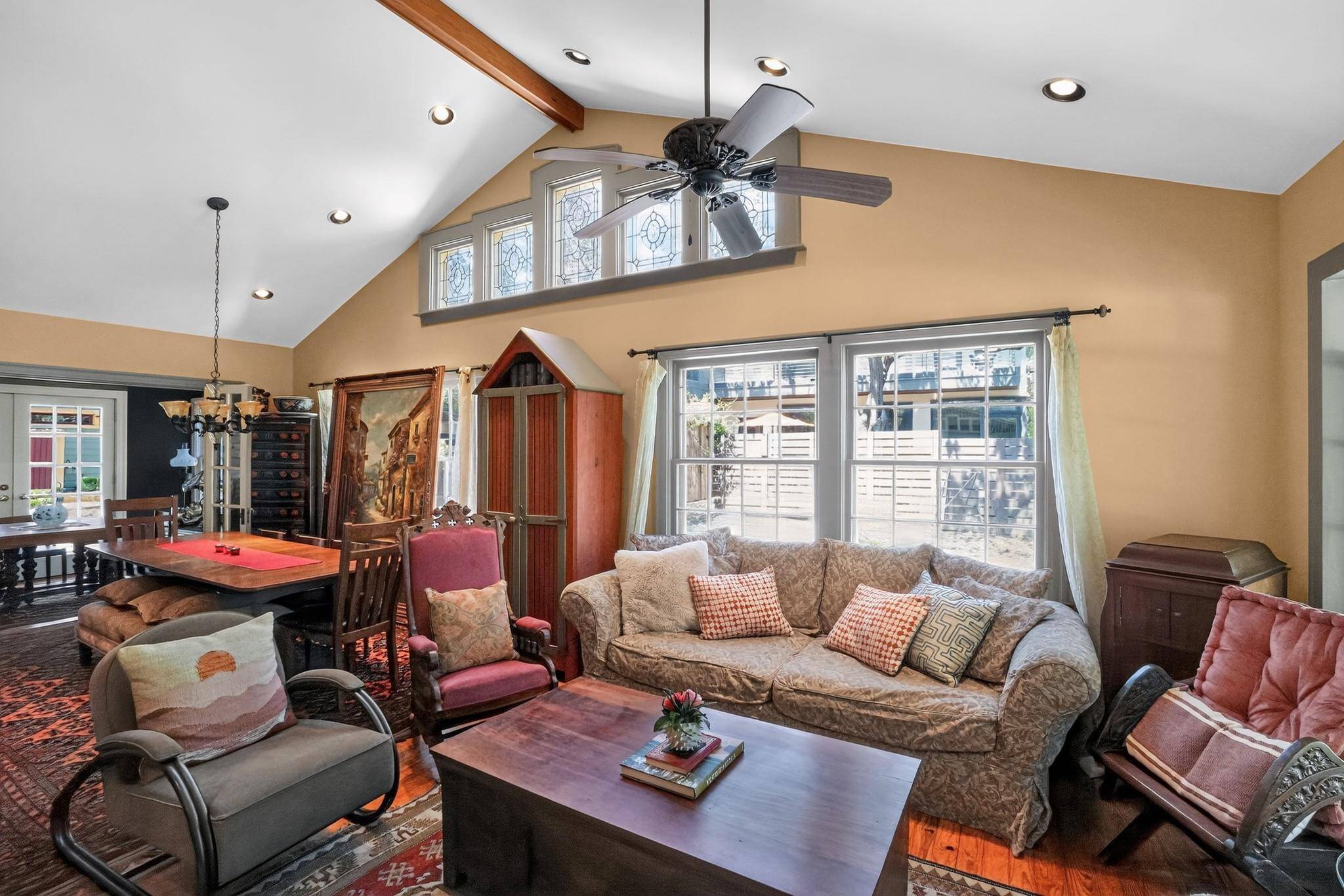 221 Park LN, Austin, TX 78704