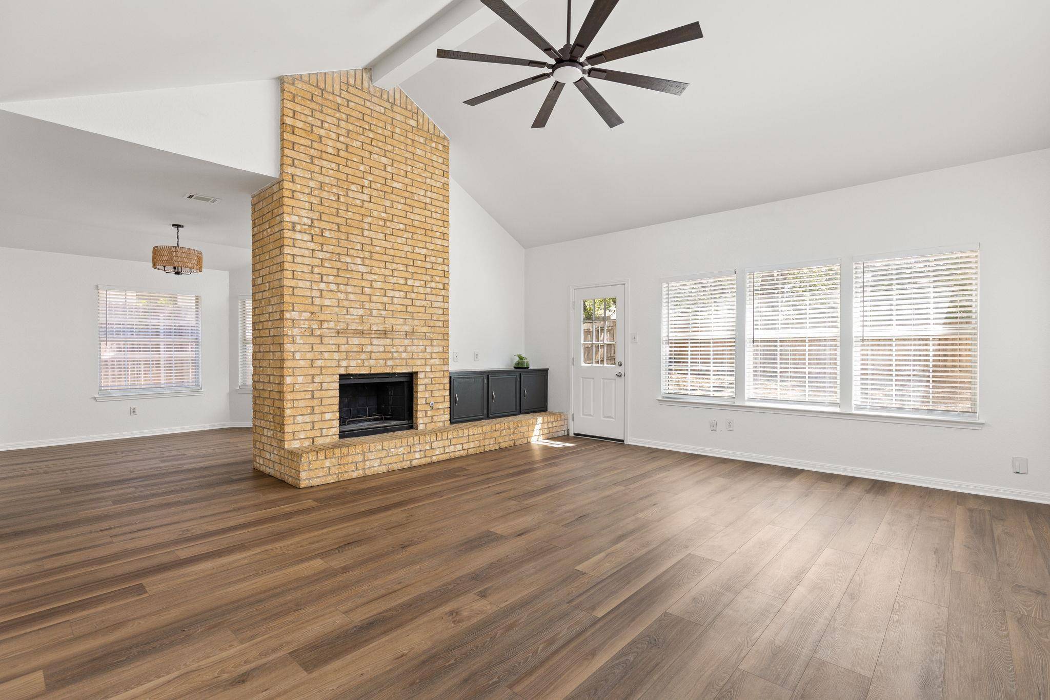8001 Willet TRL, Austin, TX 78745