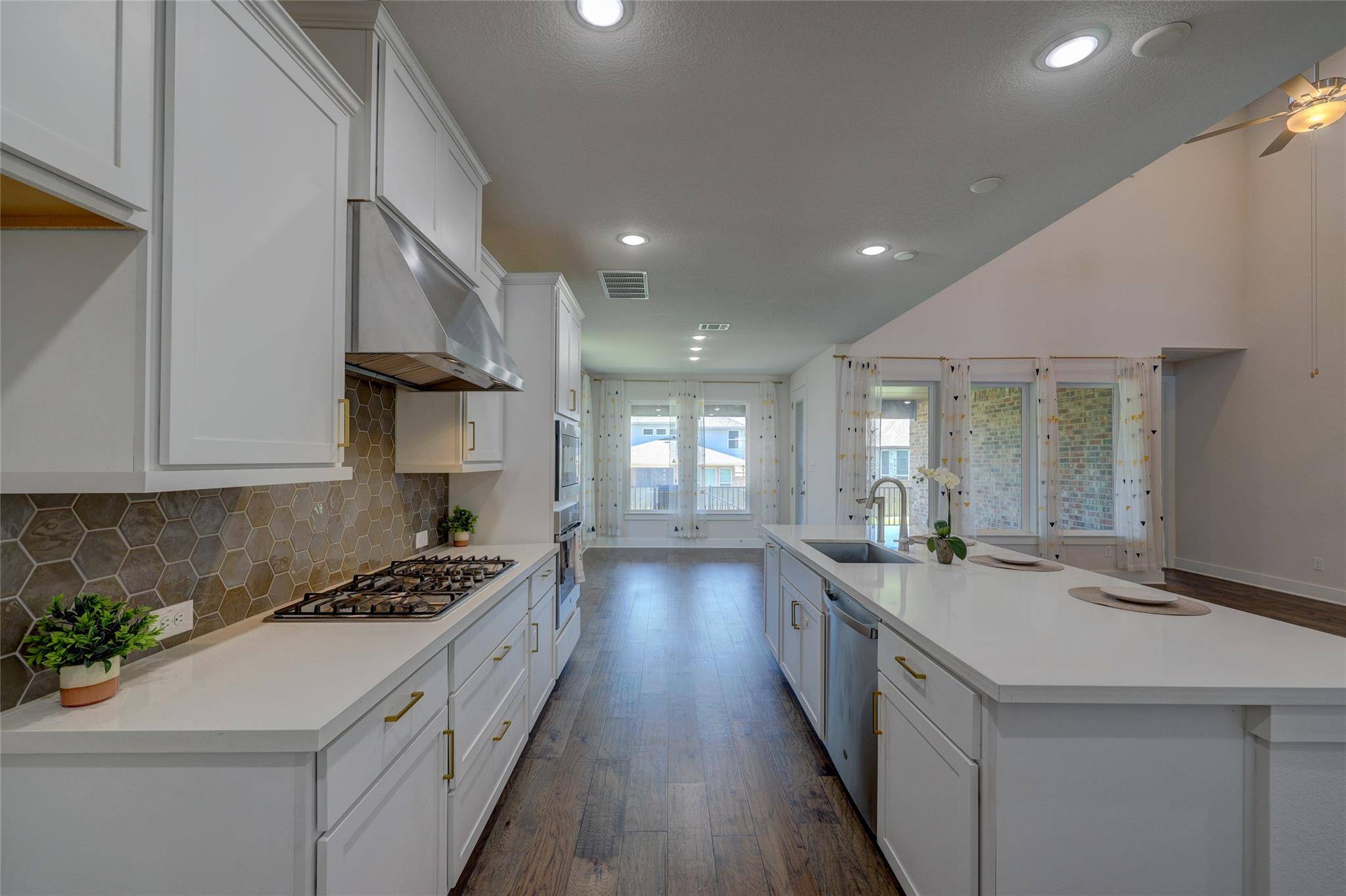 153 Milam Creek DR, Kyle, TX 78640