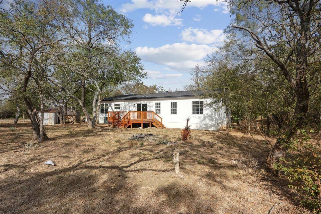 462 Texas Oak DR, Cedar Creek, TX 78612