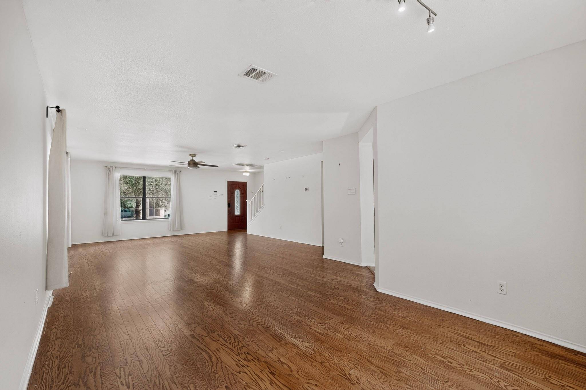 11517 Chatam Berry LN, Austin, TX 78748