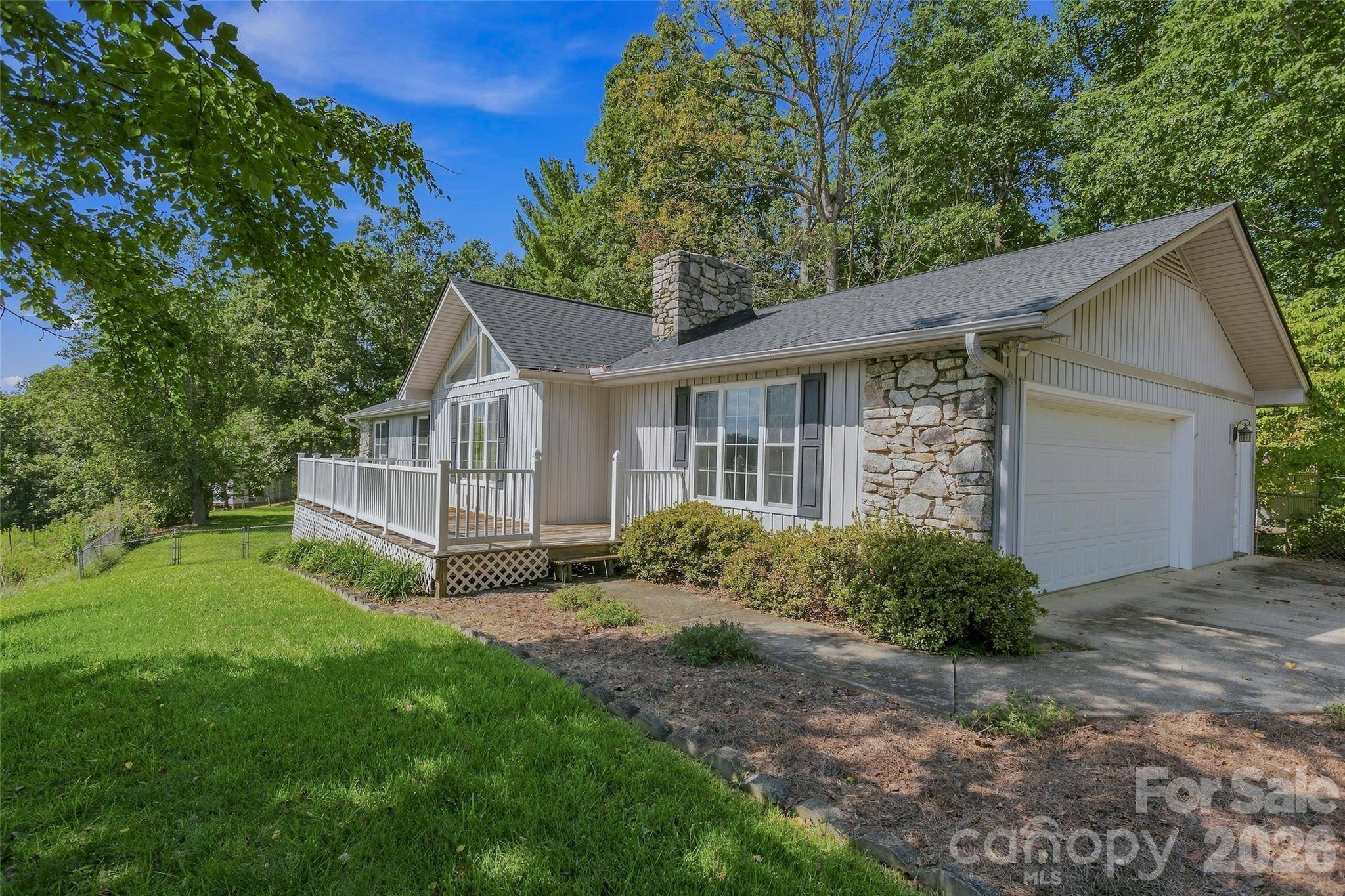 30 Morning Glory LN, Weaverville, NC 28787