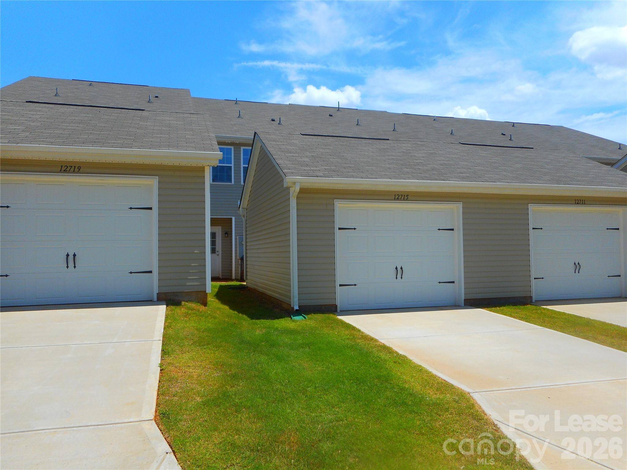 12715 Wandering Brook DR, Charlotte, NC 28273