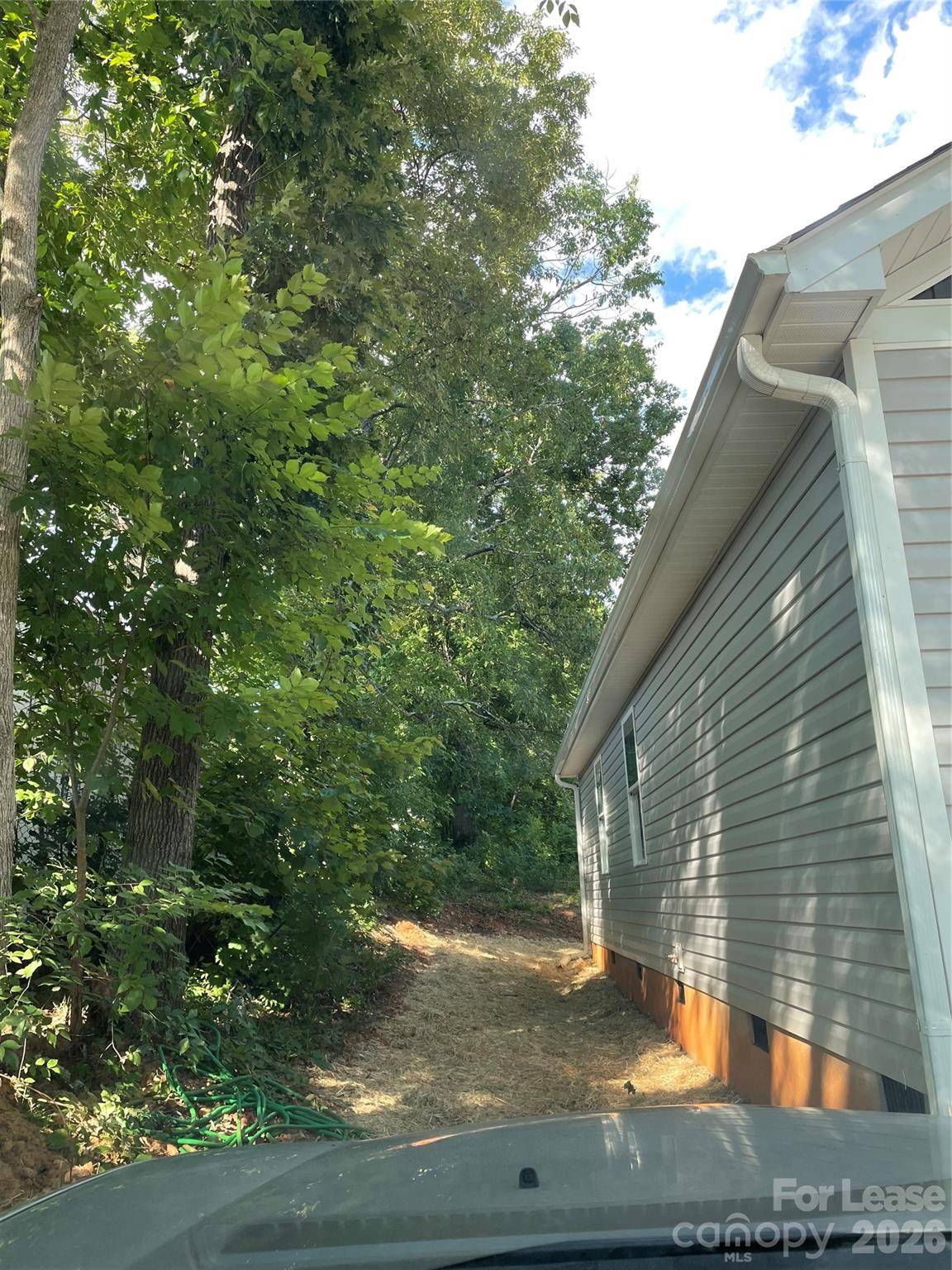 317 Salisbury RD, Statesville, NC 28677