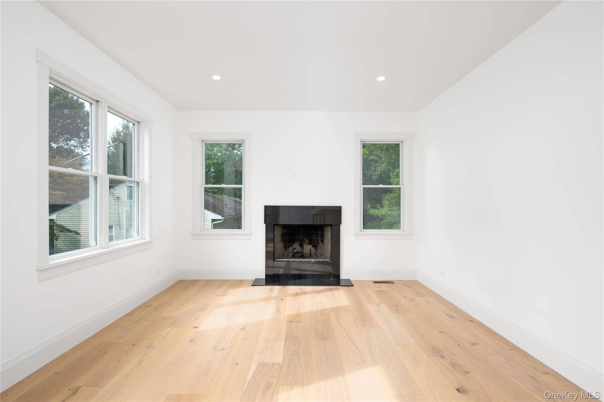 65 Dutch ST, Montrose, NY 10567