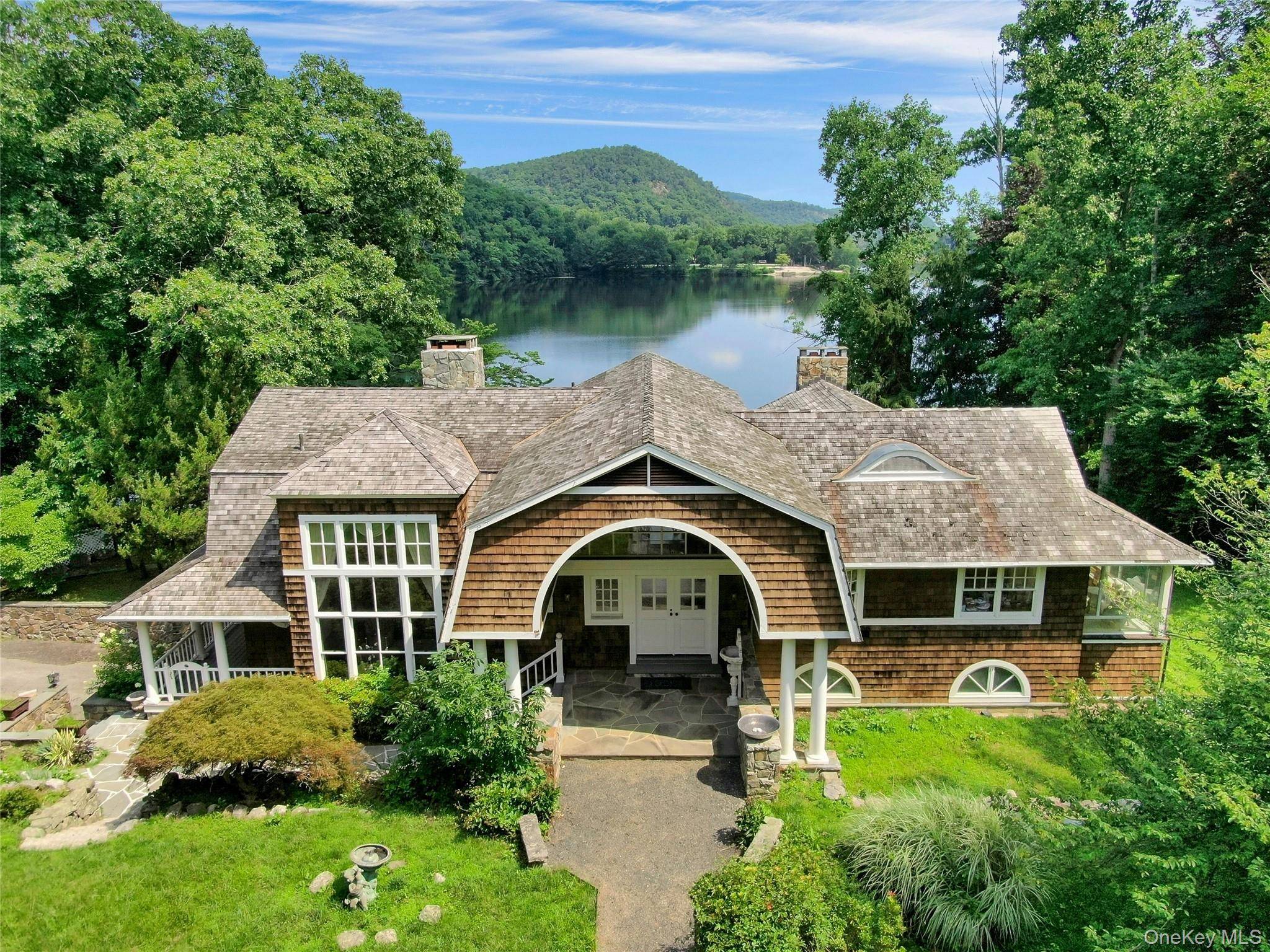 12 Lorillard RD, Tuxedo Park, NY 10987