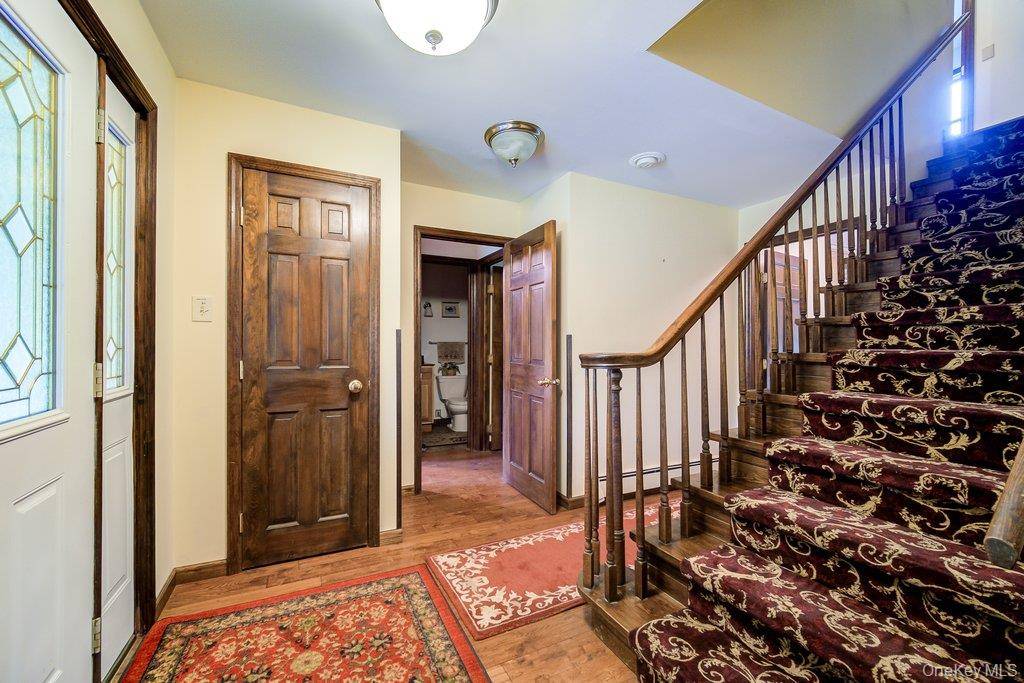 38 Nine Partners RD, Staatsburg, NY 12580
