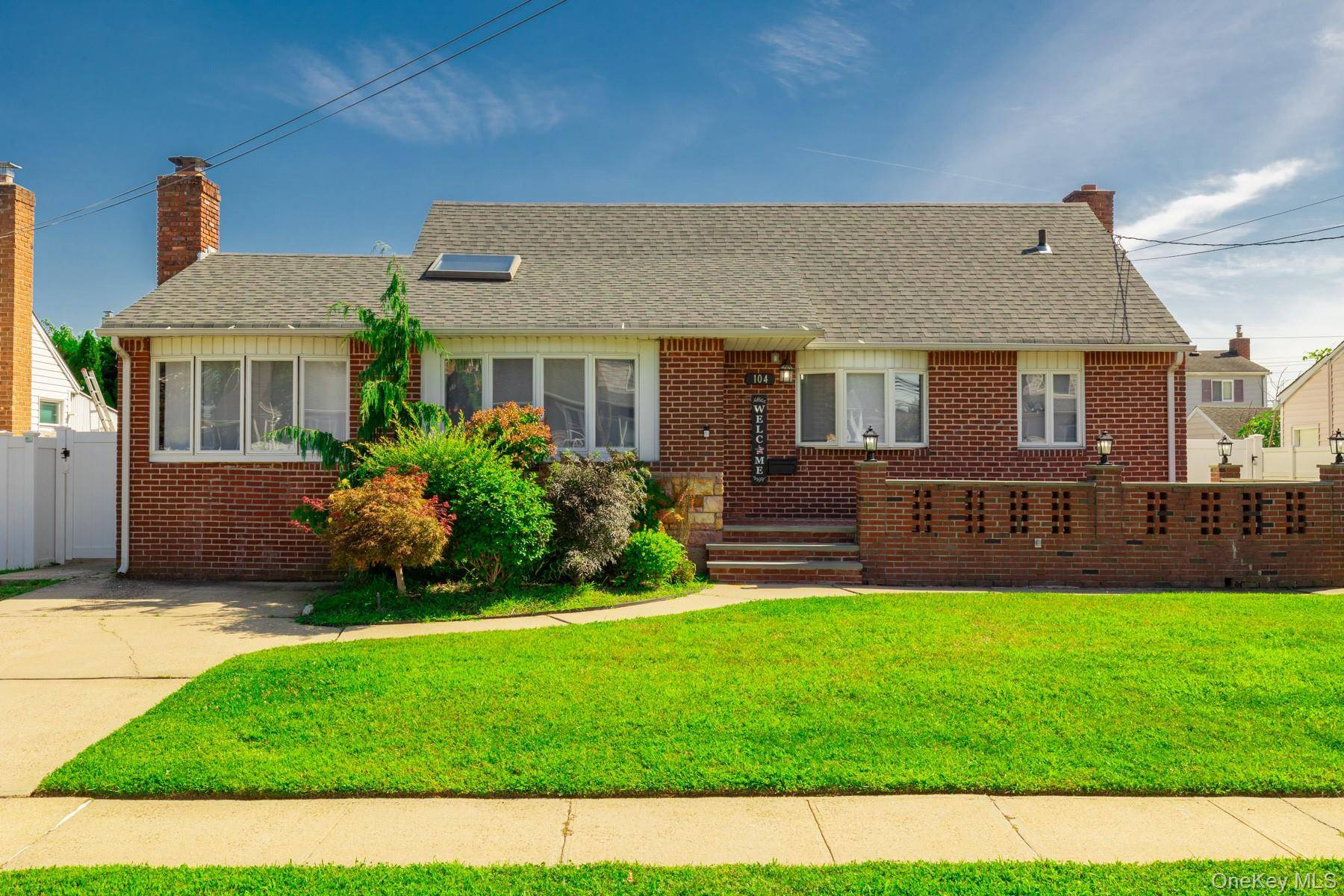 104 Justice ST, West Babylon, NY 11704