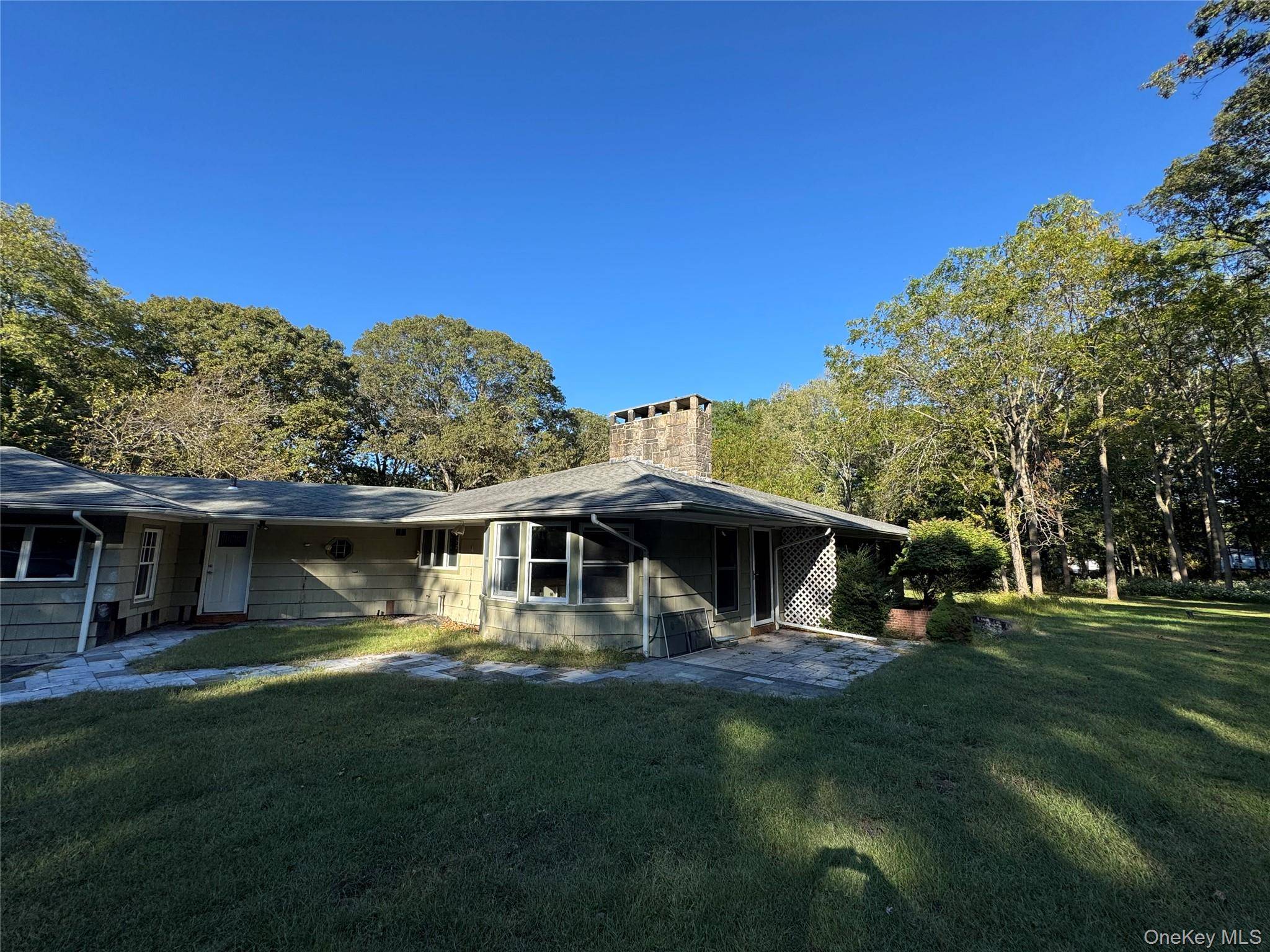 33 Mount Sinai Coram RD, Coram, NY 11727