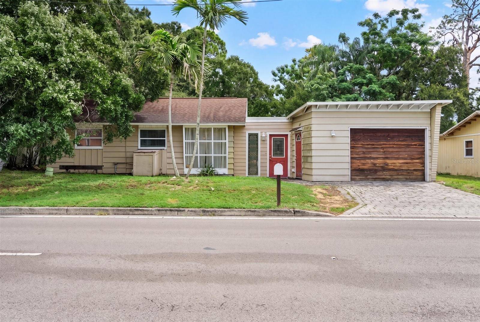 4225 SWIFT RD, Sarasota, FL 34231