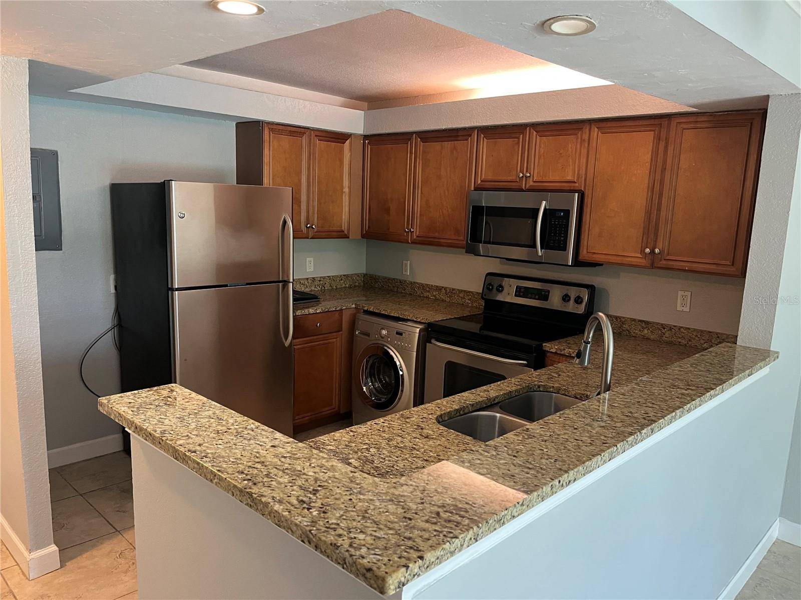 2740 COCONUT BAY LN LN #3310 (3J), Sarasota, FL 34237