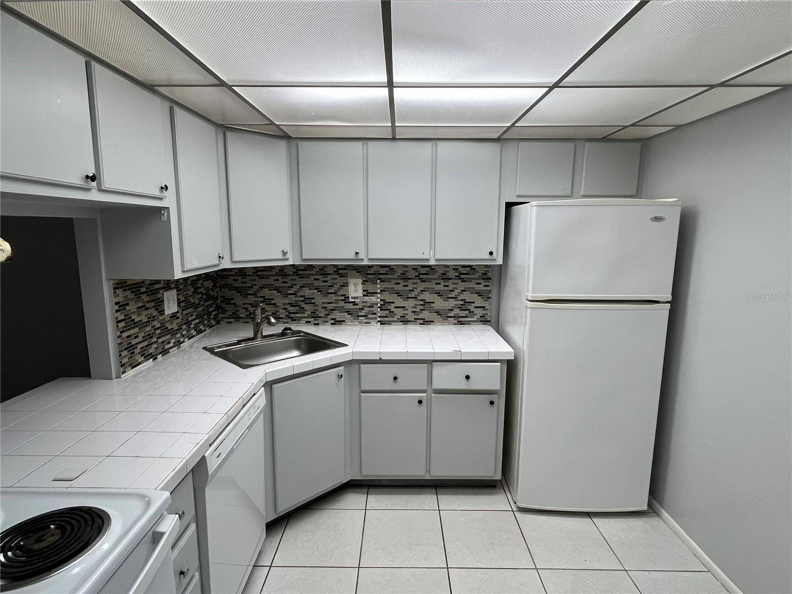 2700 COCONUT BAY LN #429 (2K), Sarasota, FL 34237