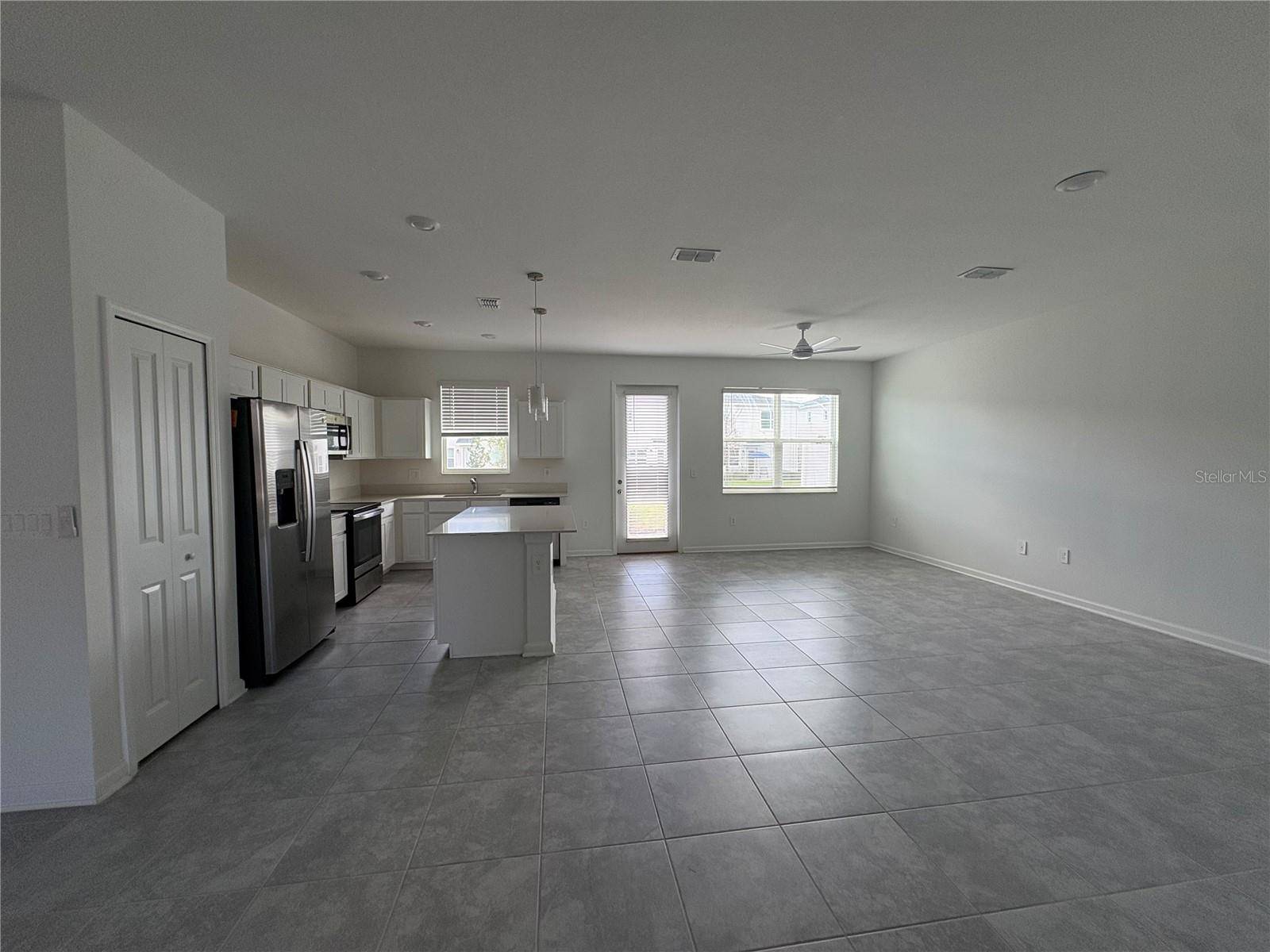 281 BOGEY DR, Davenport, FL 33896