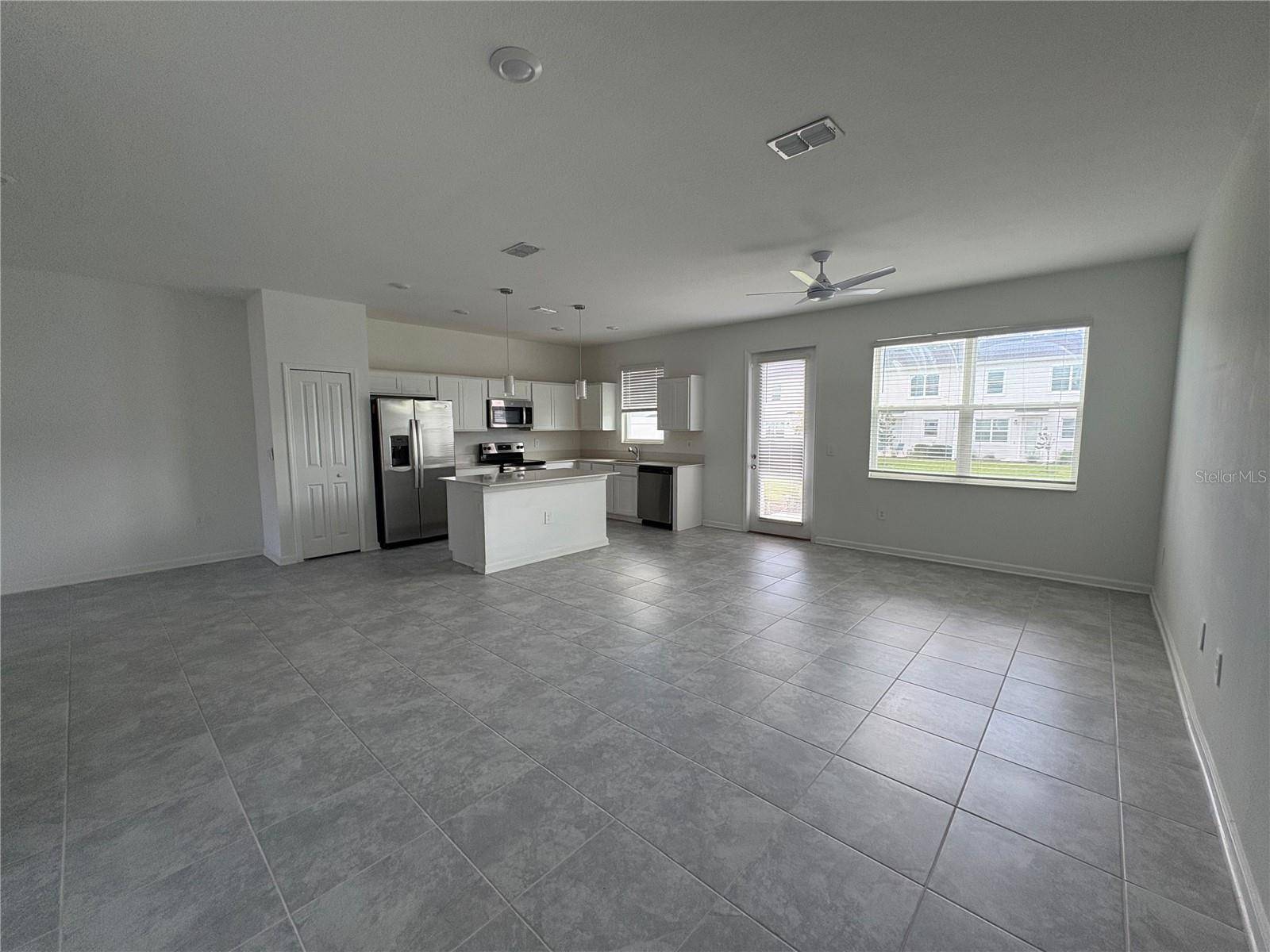 281 BOGEY DR, Davenport, FL 33896