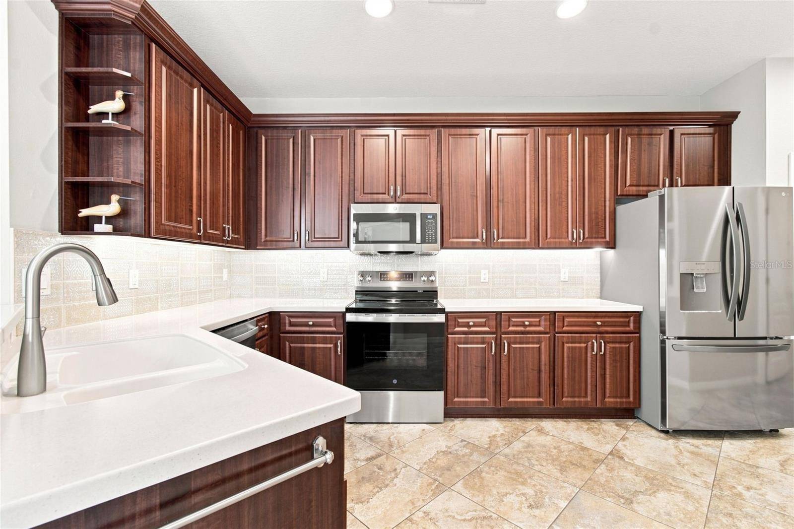 7625 DEER PATH LN, Land O Lakes, FL 34637