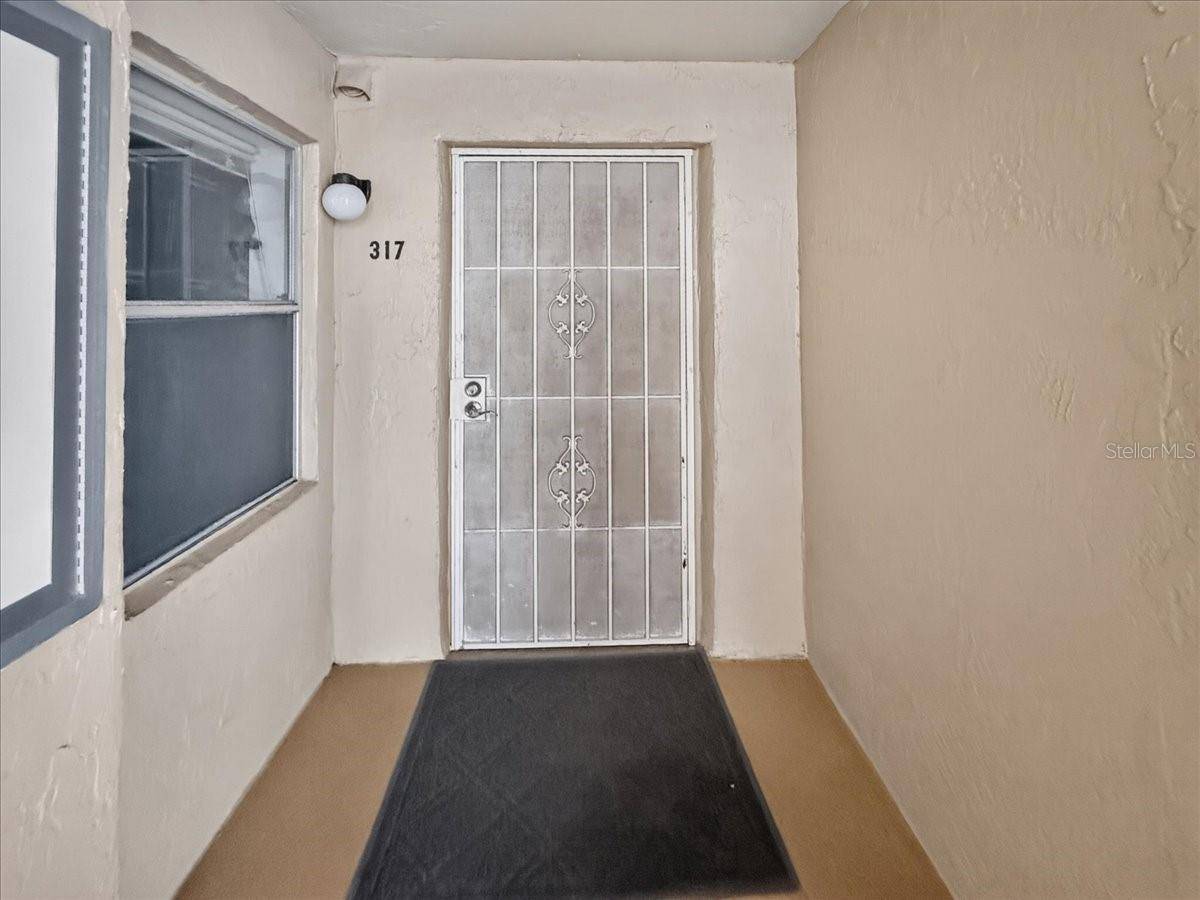 90 S HIGHLAND AVE #317, Tarpon Springs, FL 34689