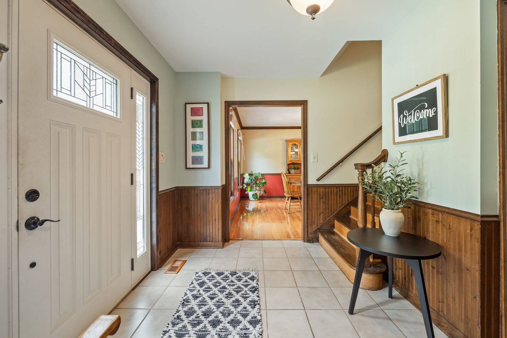 1628 Trent AVE, Naperville, IL 60563