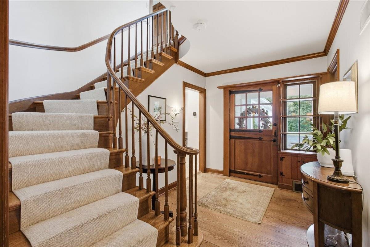 1810 South LN, Northbrook, IL 60062