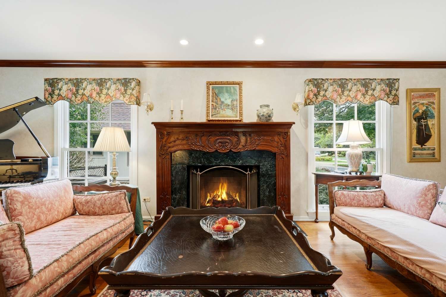 59 Sheffield LN, Oak Brook, IL 60523