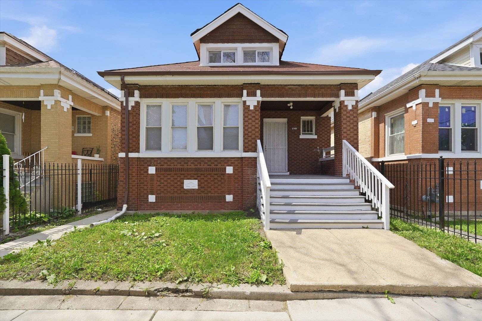 6318 S Fairfield AVE, Chicago, IL 60629
