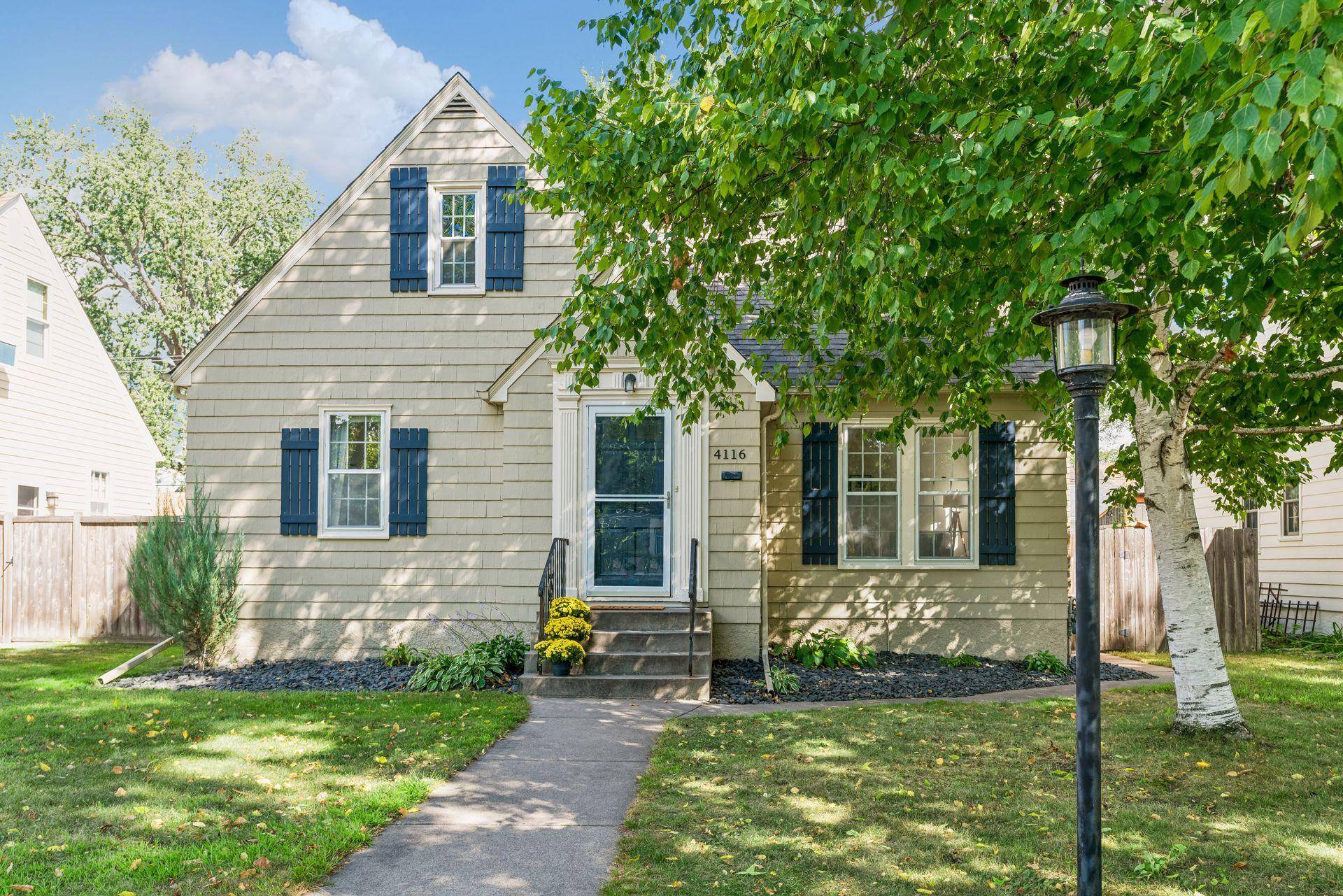 4116 Zenith AVE N, Robbinsdale, MN 55422