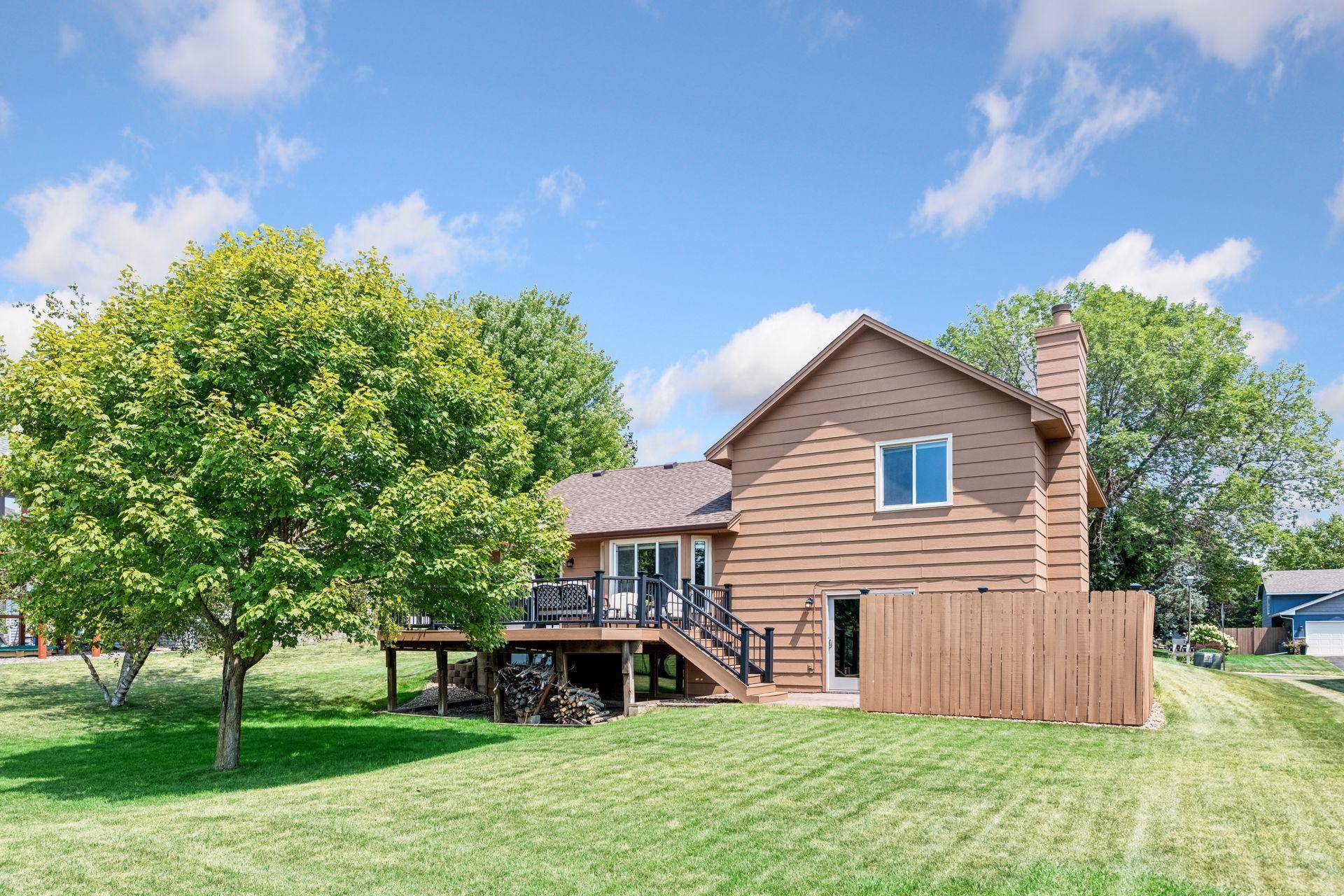 8585 Chanhassen Hills DR S, Chanhassen, MN 55317