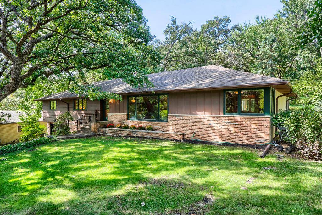 332 Floral DR W, Shoreview, MN 55126