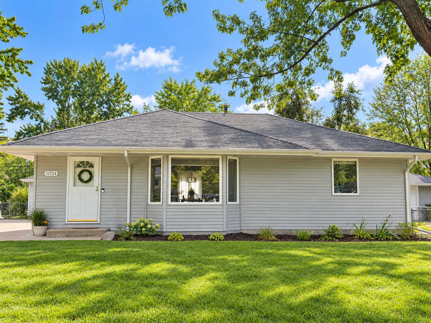 11724 NW Larch ST NW, Coon Rapids, MN 55448