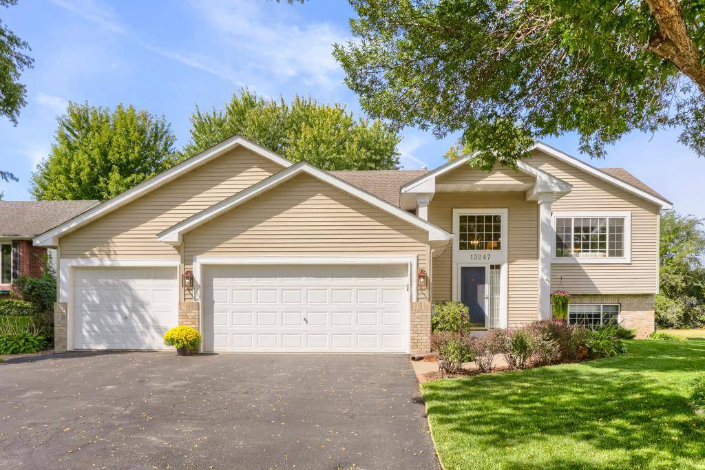 13247 Yorktown LN N, Champlin, MN 55316