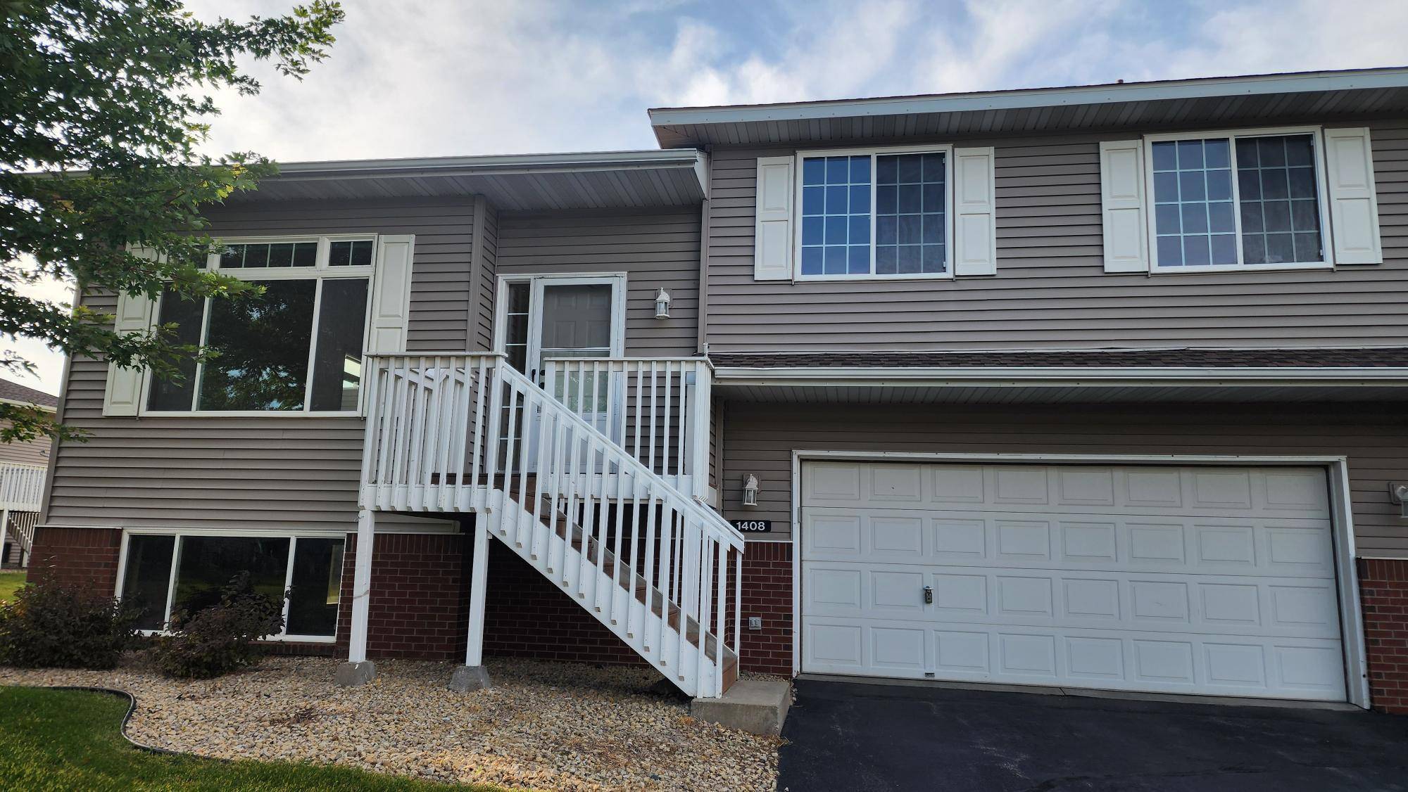 1408 Senate LN, Northfield, MN 55057