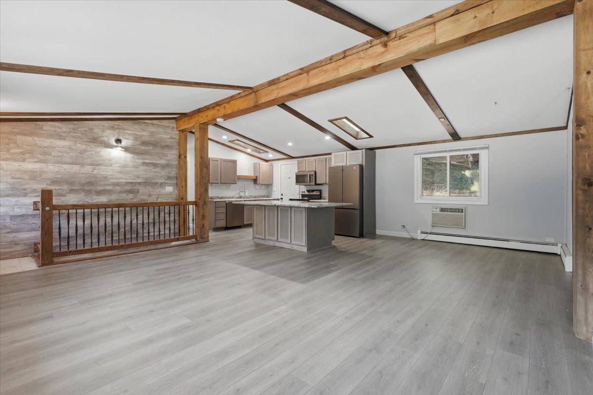72 Coulee RD, Hudson, WI 54016
