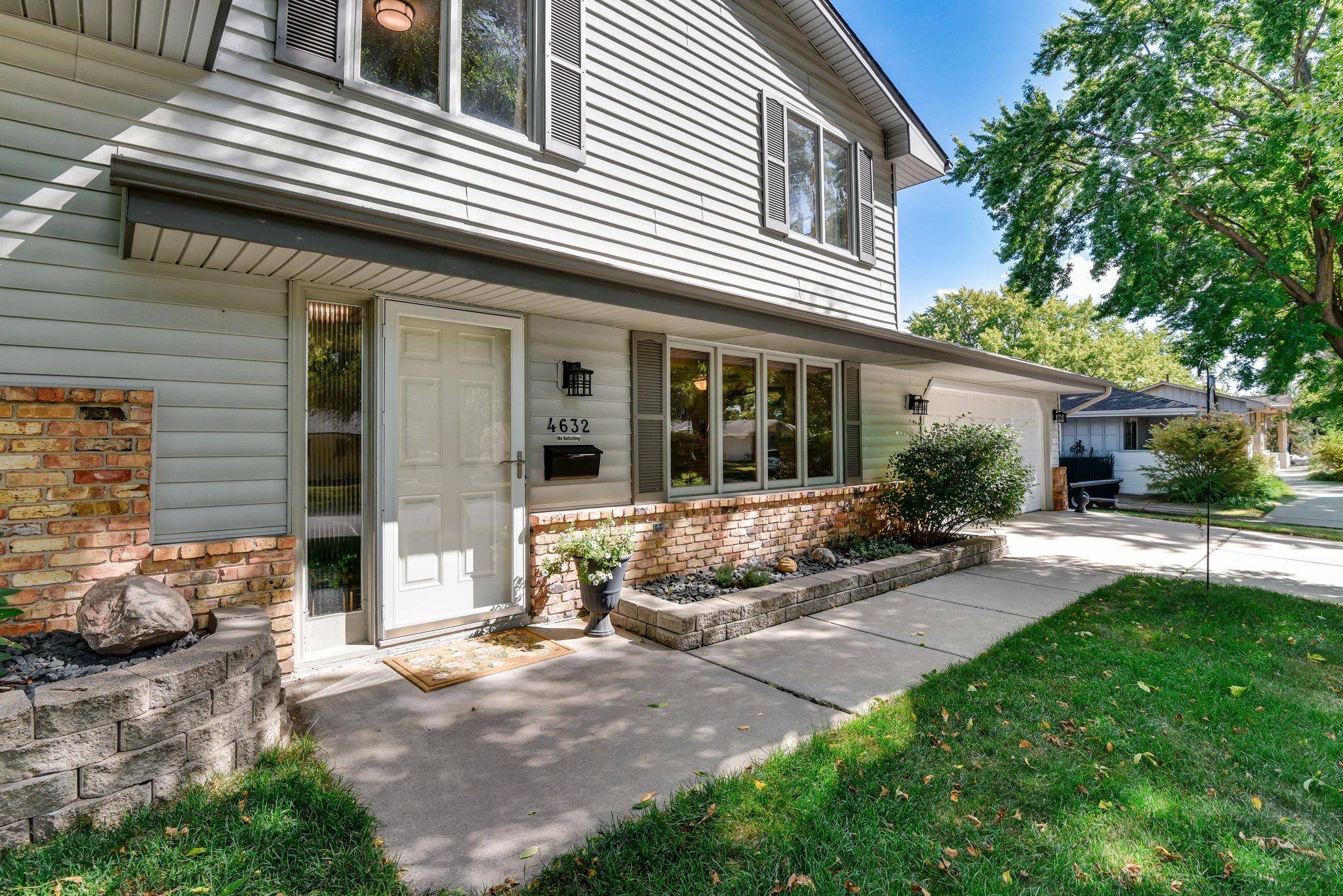 4632 Oregon AVE N, New Hope, MN 55428