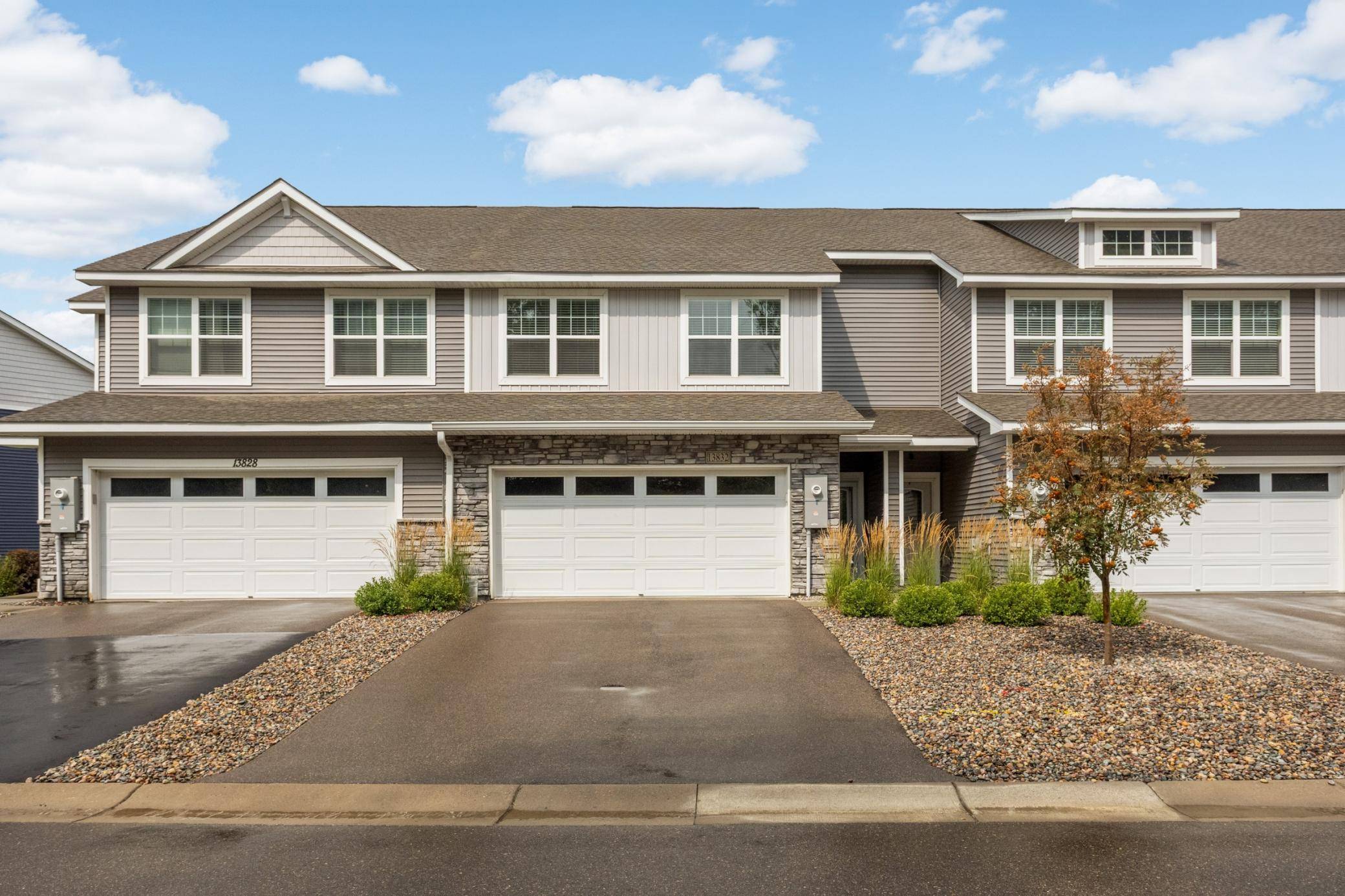 13832 Kaylemore TRL, Rosemount, MN 55068
