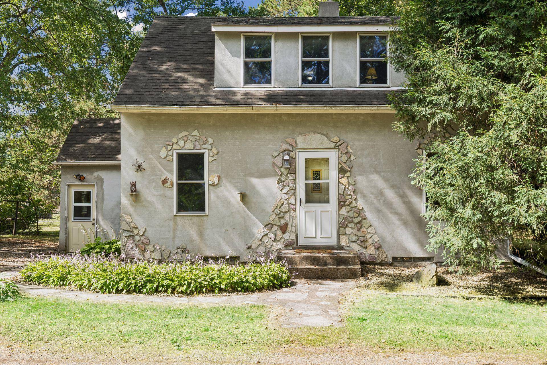5329 Bryant ST, Maple Plain, MN 55359