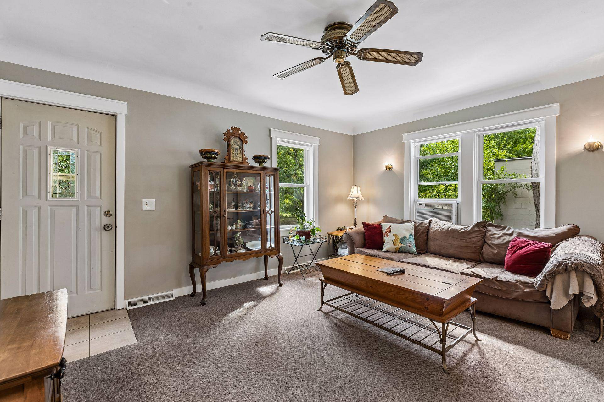 5329 Bryant ST, Maple Plain, MN 55359