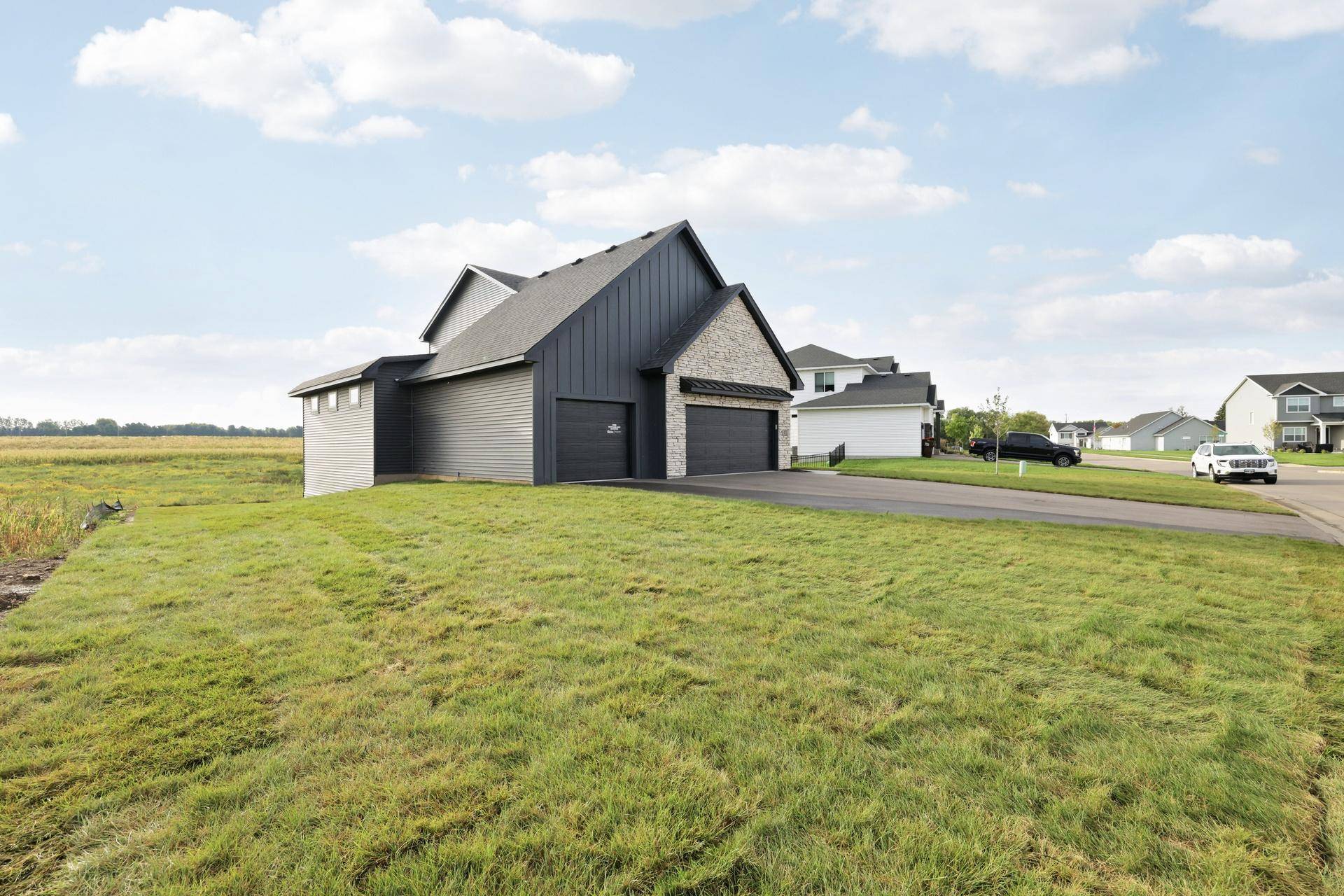 470 Sea Wing BLVD, Prescott, WI 54021
