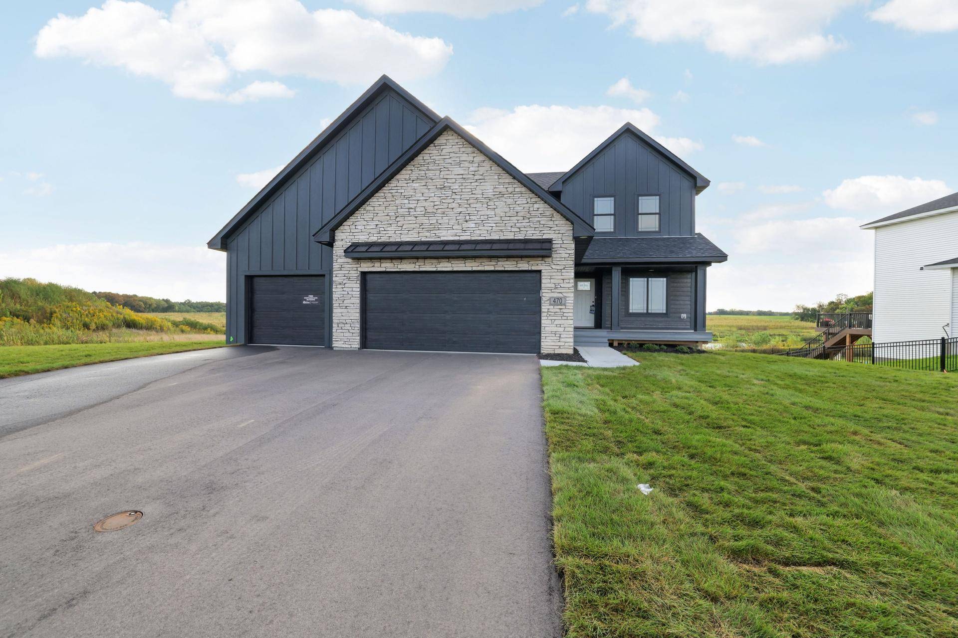 470 Sea Wing BLVD, Prescott, WI 54021