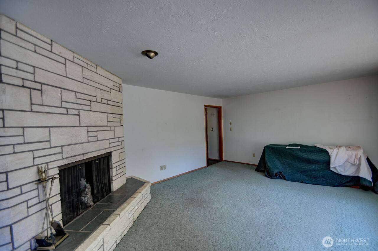 7112 5th AVE SE, Lacey, WA 98503