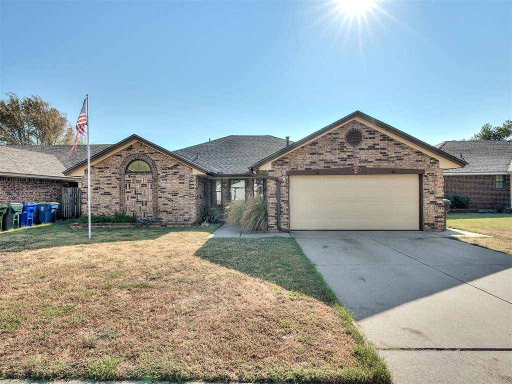 1708 Shannon DR, Midwest City, OK 73130