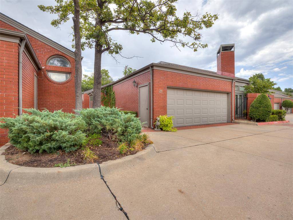 2825 NW Grand BLVD #21, Oklahoma City, OK 73116