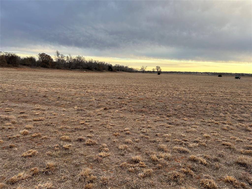 10519 N 2010 COR, Elk City, OK 73644