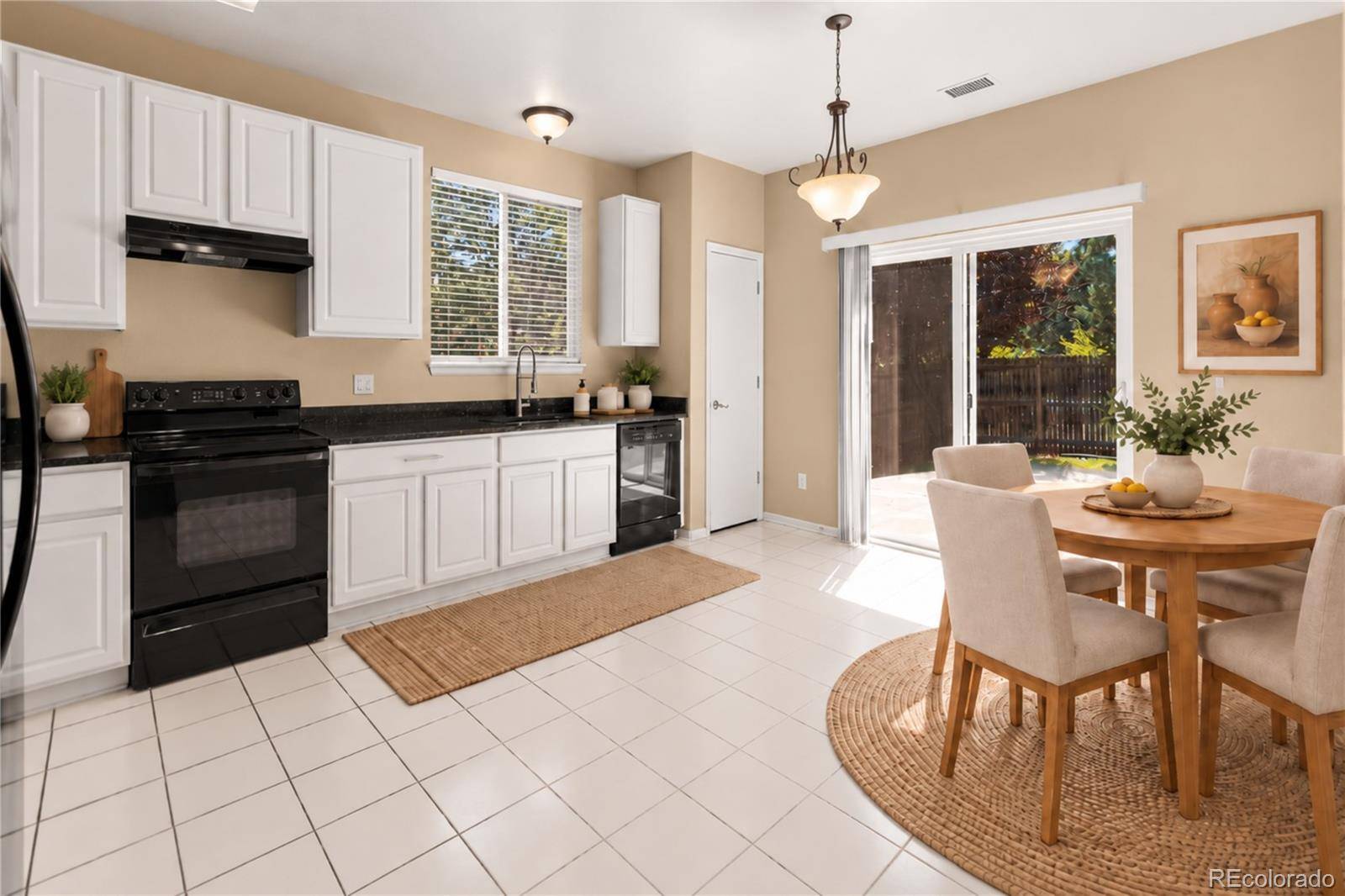 20290 E Red Fox LN, Centennial, CO 80015