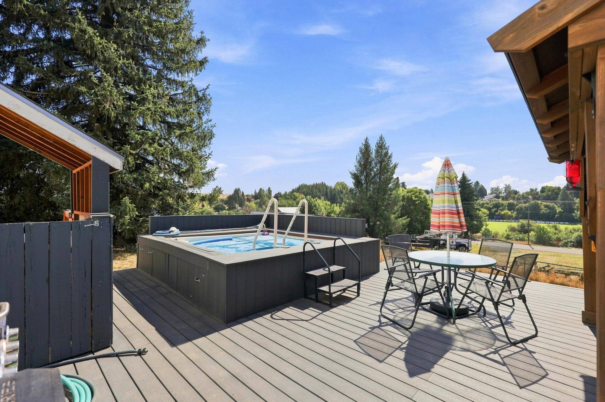 324 E Alder St St, Tekoa, WA 99033