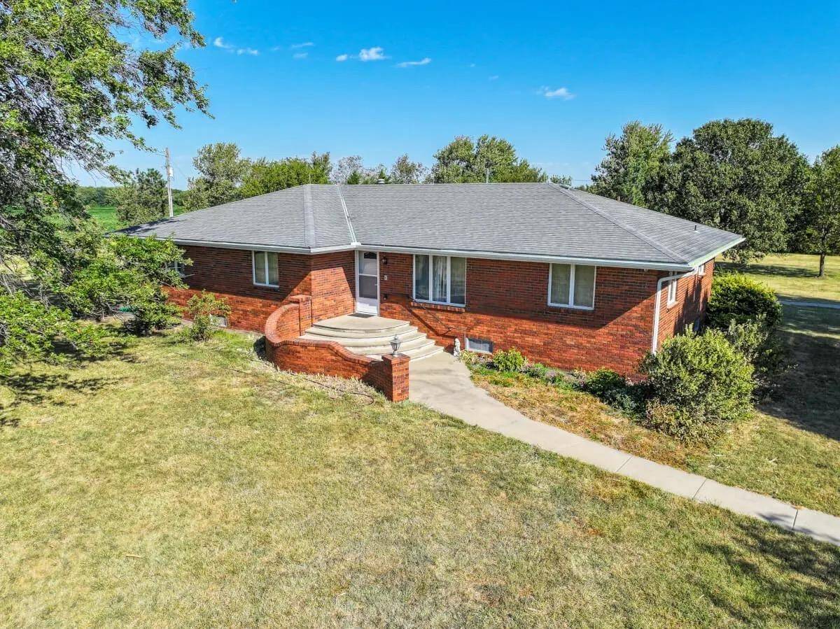 15592 NW 60TH, Whitewater, KS 67154
