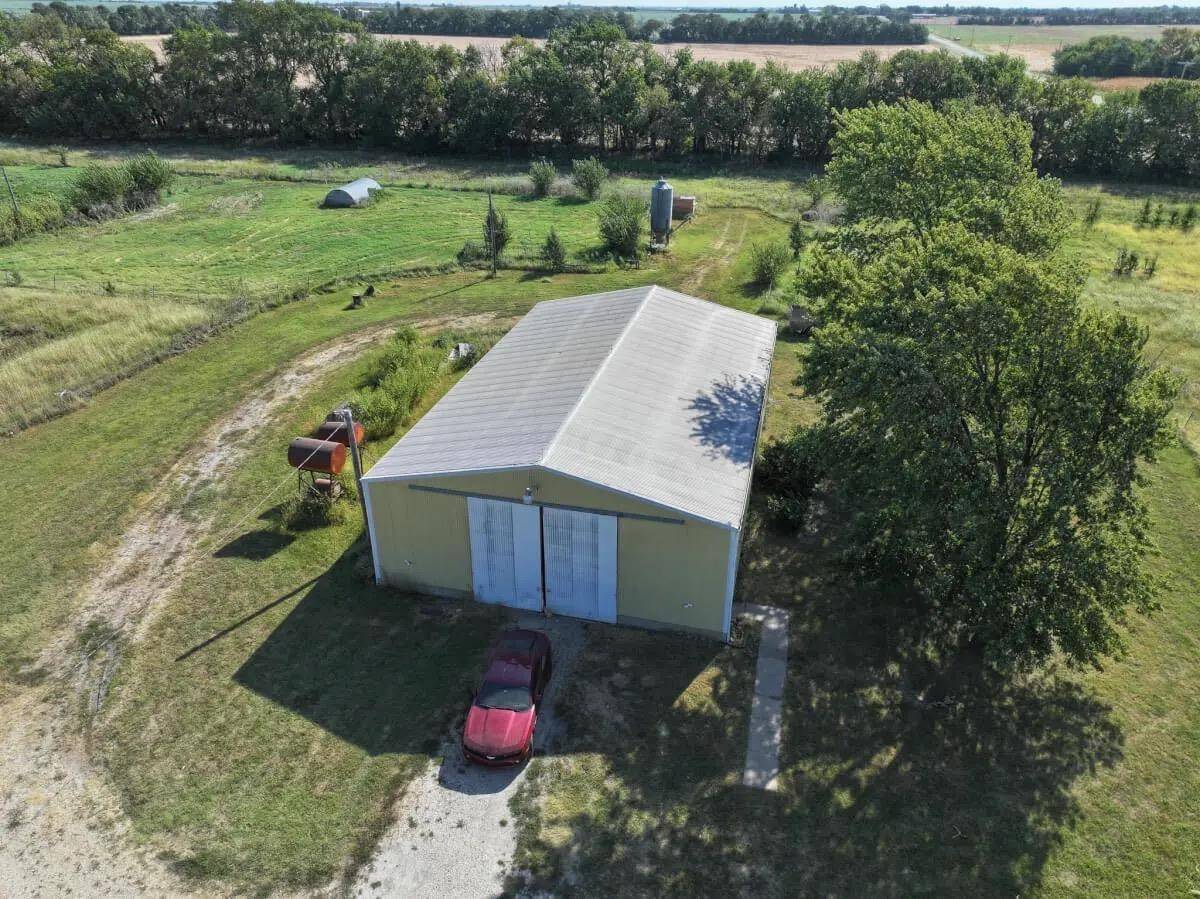 15592 NW 60TH, Whitewater, KS 67154