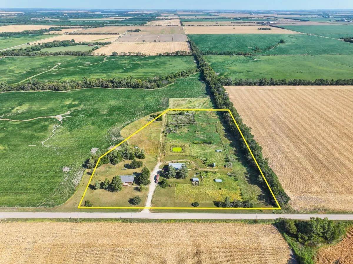 15592 NW 60TH, Whitewater, KS 67154